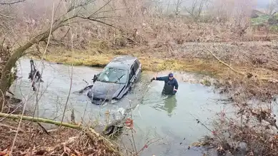 Çanakkale'de Çaya Uçan Otomobil: 1 Yaralı, 1 Kayıp
