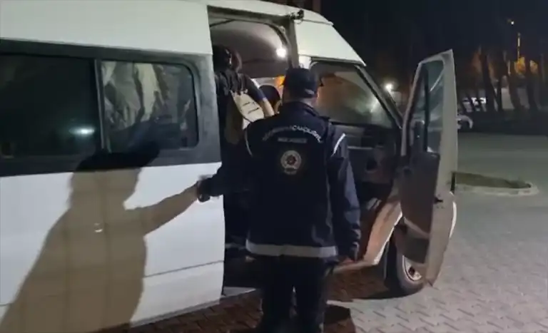 Ege'de Düzensiz Göçmen Operasyonu: 38 Kişi Yakalandı
